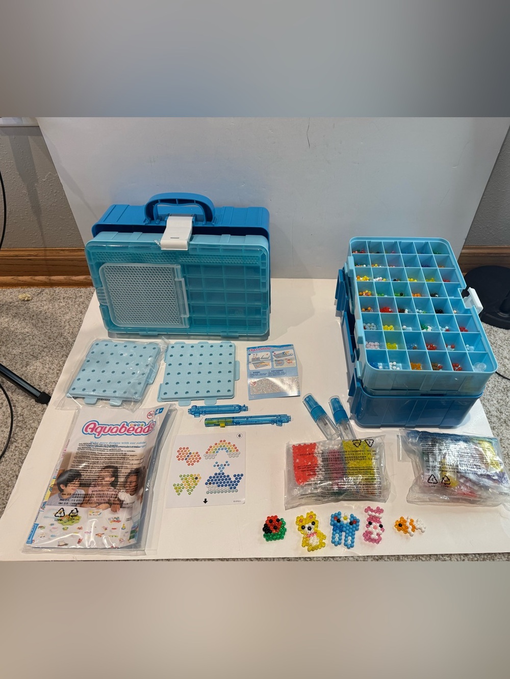 Aquabeads Deluxe Craft Case Organizer Set with Water Beads Plates